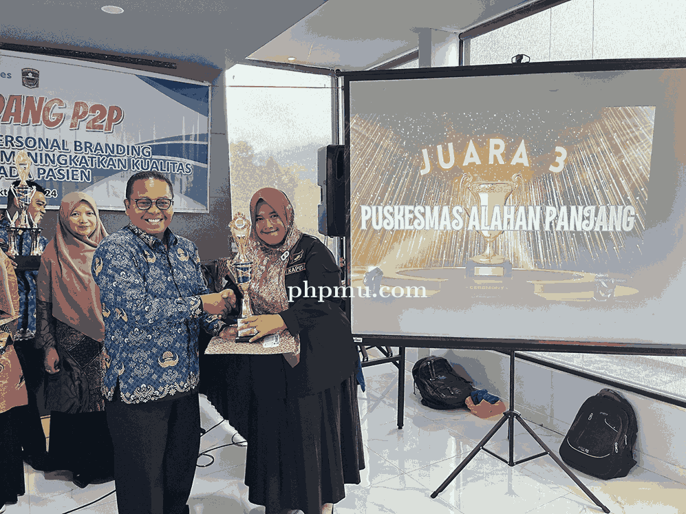 Puskemas Alahan Panjang mendapat Anugrah Top Leader 1 Imunisasi, Top Leader 1 Bencana dan The Winner